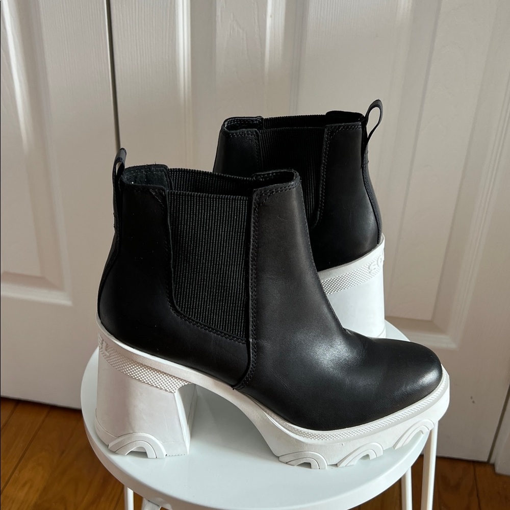Sorel Brex Waterproof Platform Block Heel Chelsea Boot Black Size 9 - Picture 4 of 13